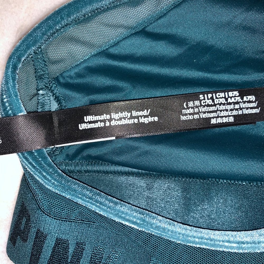 NWOT vs pink velvet sports bra - Picture 11 of 16